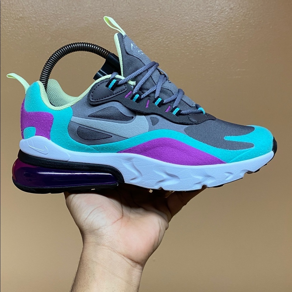 Nike Air Max 270 React Women’s Running Sneakers Gunsmoke Aurora SZ 8 BQ0103-007 - Picture 4 of 16